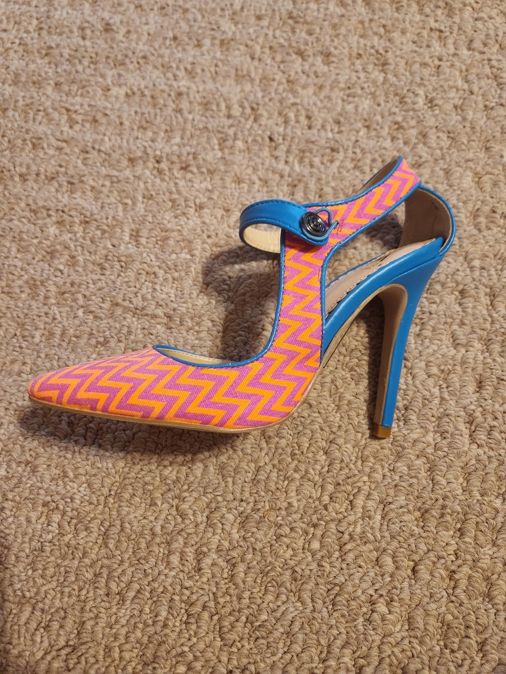 Shoe Dazzle Pink and Blue Zigzag Pointed-Toe High Heel Pump